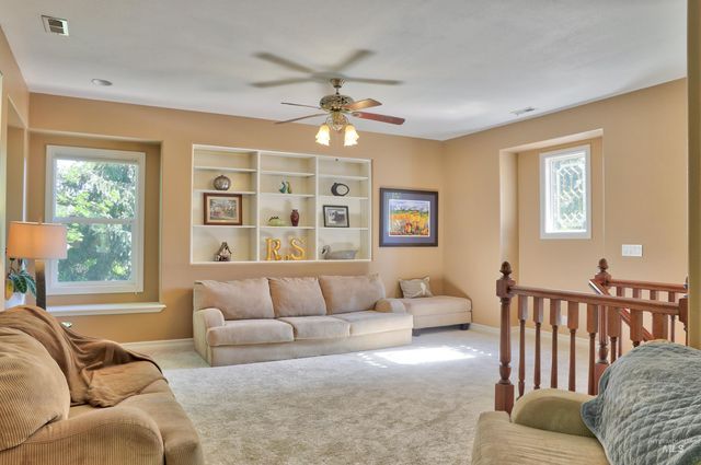 8657 W Creekrun Way, Boise, ID 83714