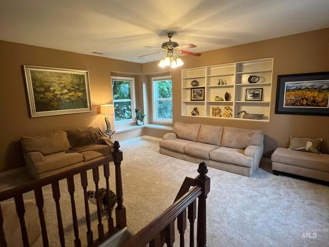 8657 W Creekrun Way, Boise, ID 83714