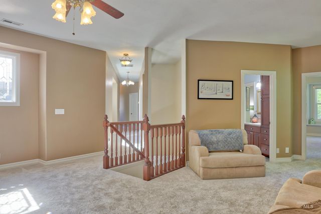 8657 W Creekrun Way, Boise, ID 83714