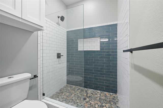 610 E Shepherd Street, Denison, TX 75021