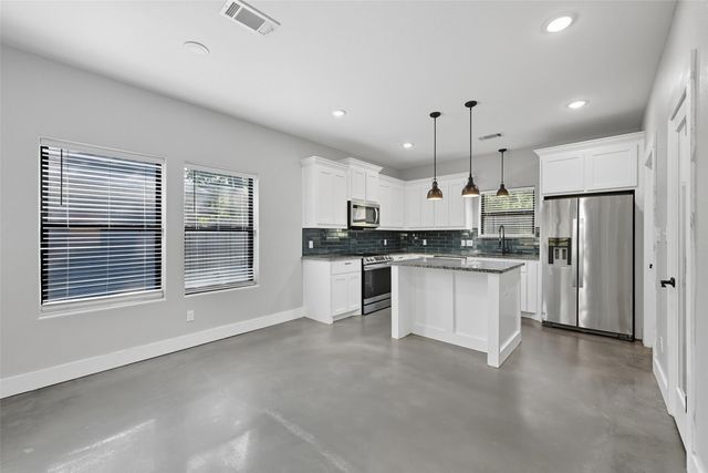 610 E Shepherd Street, Denison, TX 75021