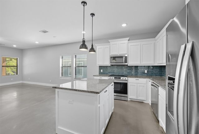 610 E Shepherd Street, Denison, TX 75021