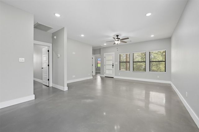 610 E Shepherd Street, Denison, TX 75021