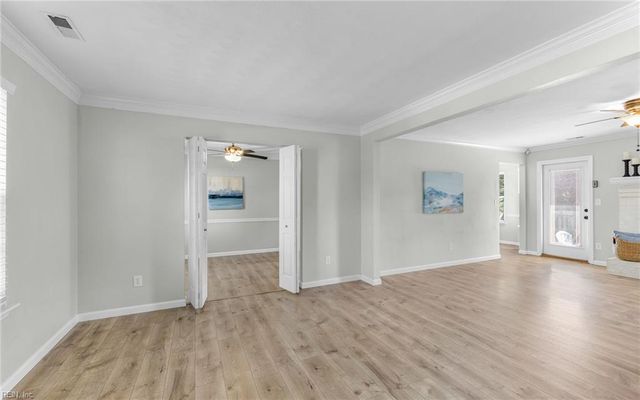 1000 York DR, Chesapeake, VA 23320