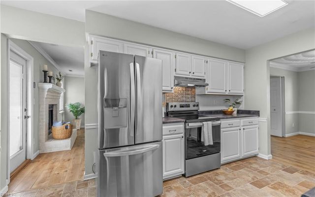 1000 York DR, Chesapeake, VA 23320