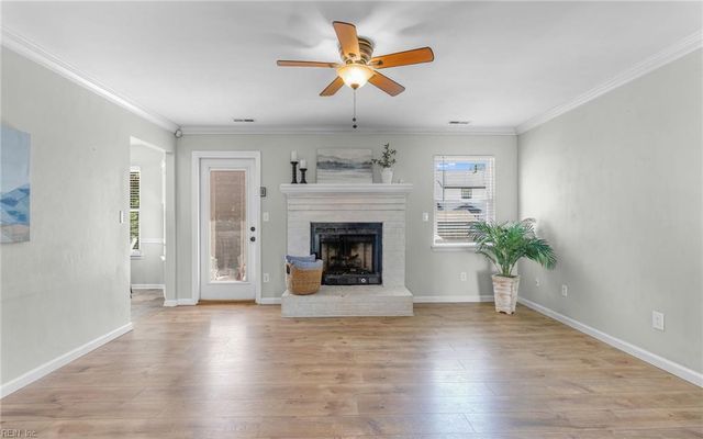 1000 York DR, Chesapeake, VA 23320