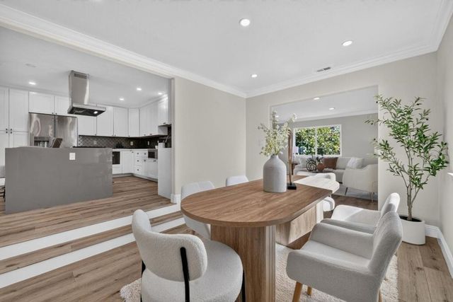 586 Borregas Avenue, Sunnyvale, CA 94085