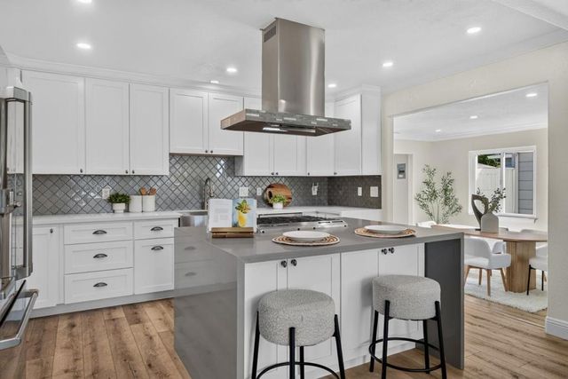 586 Borregas Avenue, Sunnyvale, CA 94085