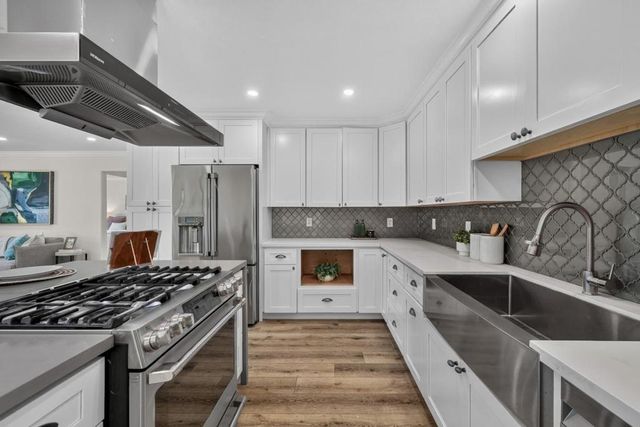 586 Borregas Avenue, Sunnyvale, CA 94085