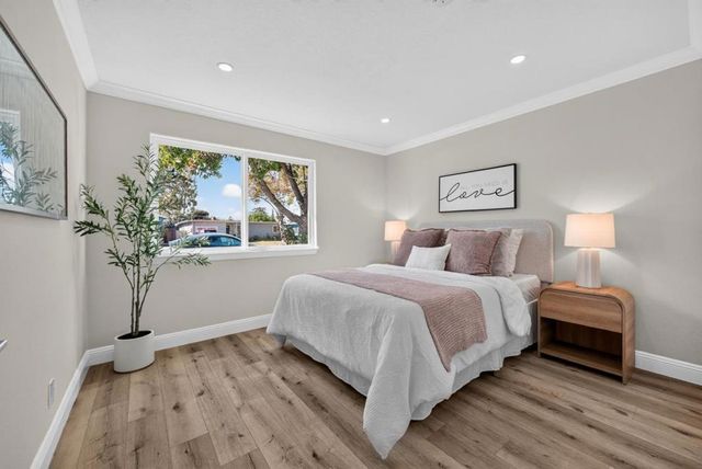 586 Borregas Avenue, Sunnyvale, CA 94085