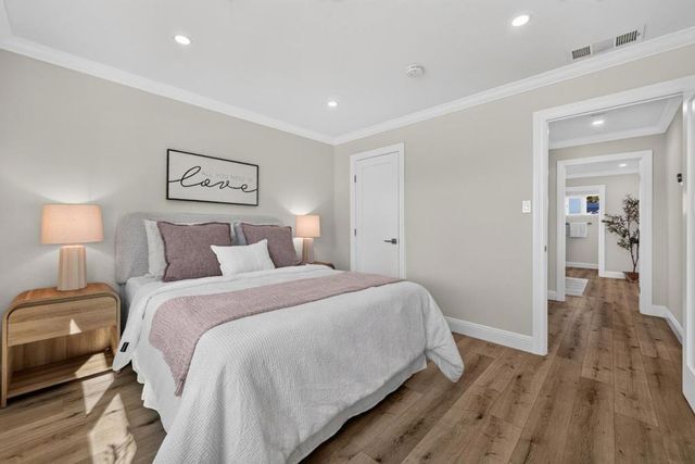586 Borregas Avenue, Sunnyvale, CA 94085