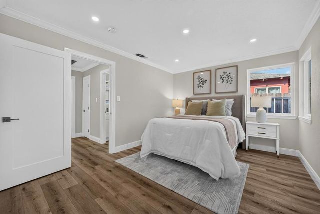 586 Borregas Avenue, Sunnyvale, CA 94085