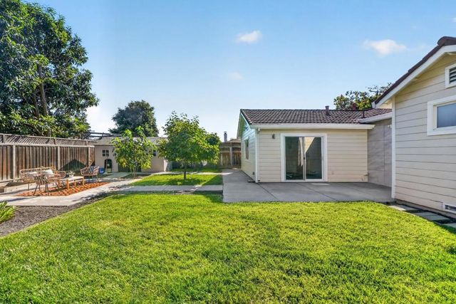 586 Borregas Avenue, Sunnyvale, CA 94085