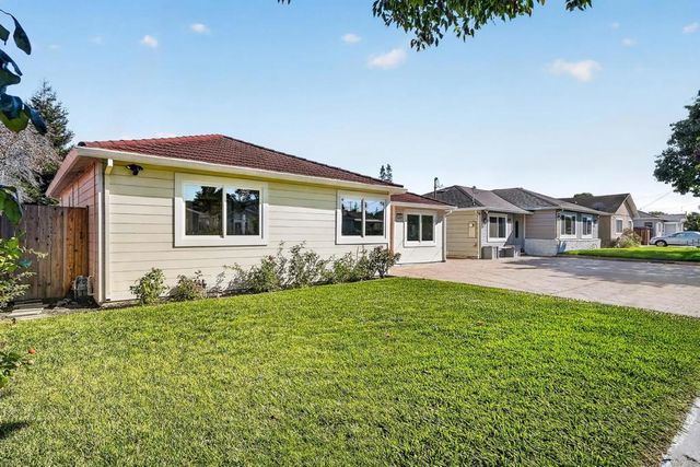 586 Borregas Avenue, Sunnyvale, CA 94085