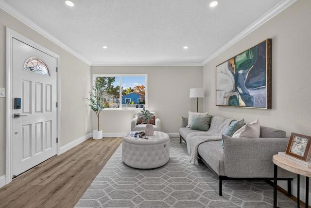 586 Borregas Avenue, Sunnyvale, CA 94085