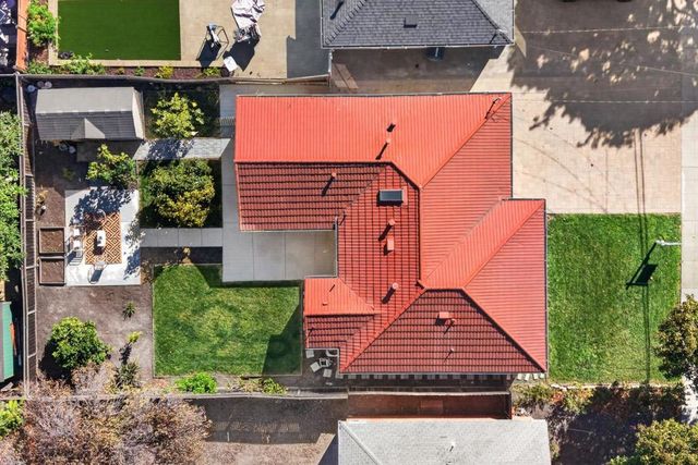 586 Borregas Avenue, Sunnyvale, CA 94085