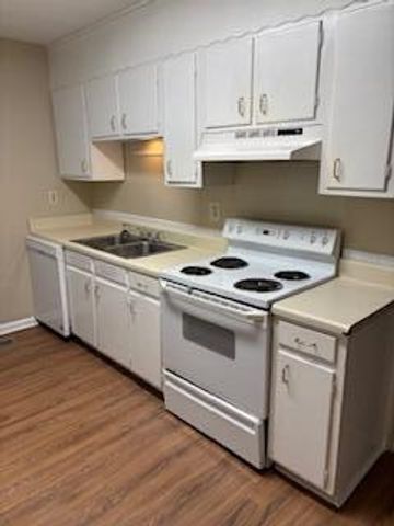 726 W 728 West State Line Road, Rossville, GA 30741