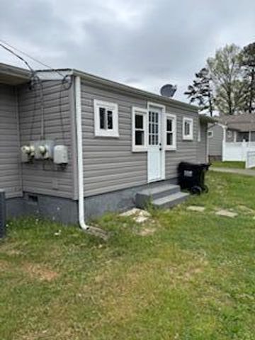726 W 728 West State Line Road, Rossville, GA 30741