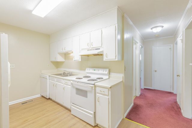 726 W 728 West State Line Road, Rossville, GA 30741