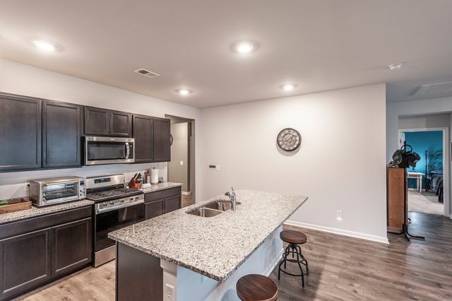 2207 Knox Ln, White House, TN 37188