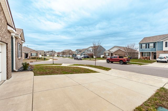 2207 Knox Ln, White House, TN 37188