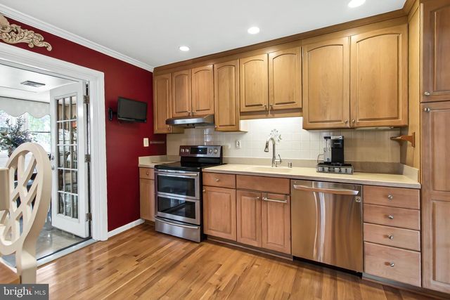 7052 WARDELL ST, Annandale, VA 22003
