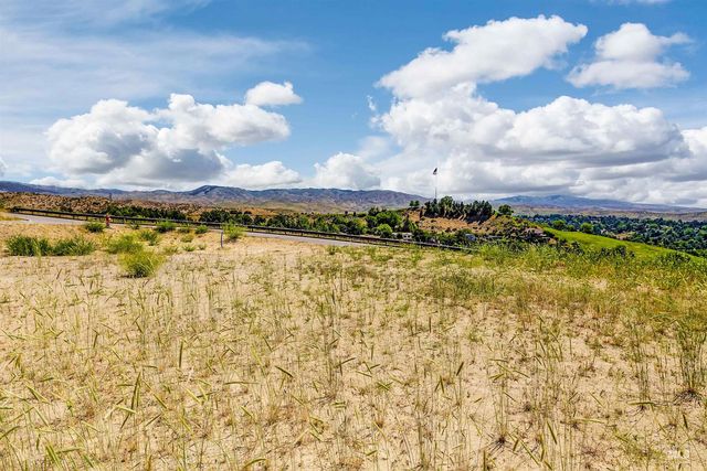 3597 N Scenic Ridge Lane, Boise, ID 83714