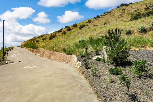 3597 N Scenic Ridge Lane, Boise, ID 83714