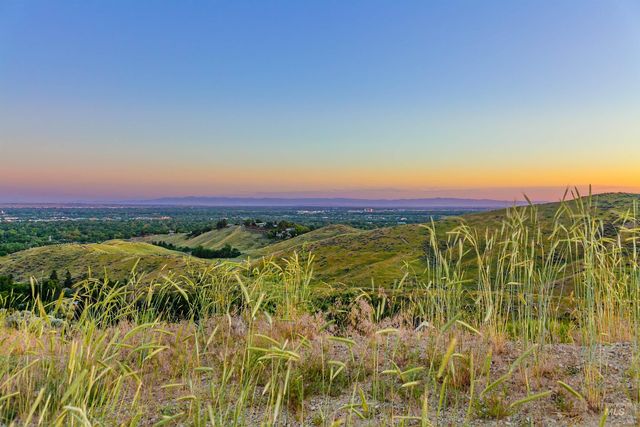 3597 N Scenic Ridge Lane, Boise, ID 83714