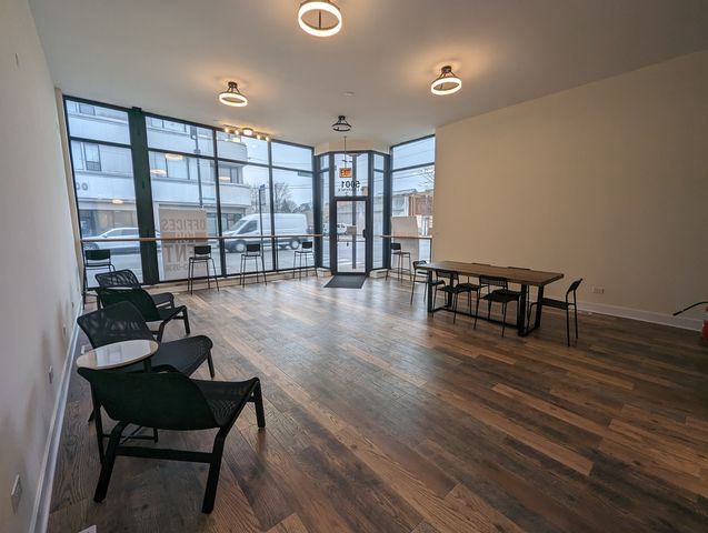 5001 W Lawrence Avenue, Chicago, IL 60630