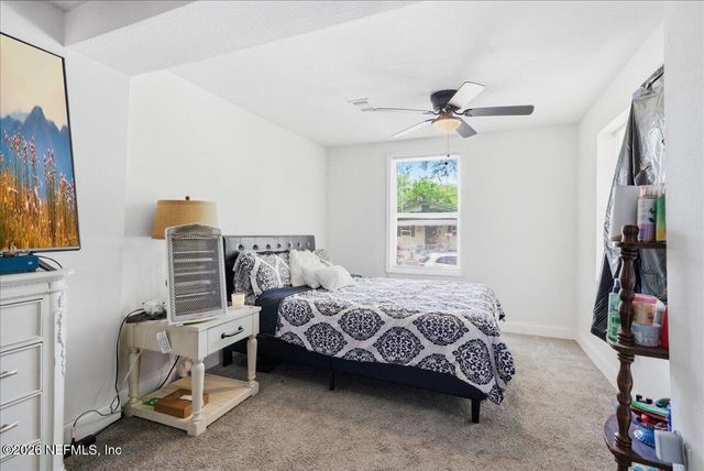 678 LINWOOD Avenue, Jacksonville, FL 32206