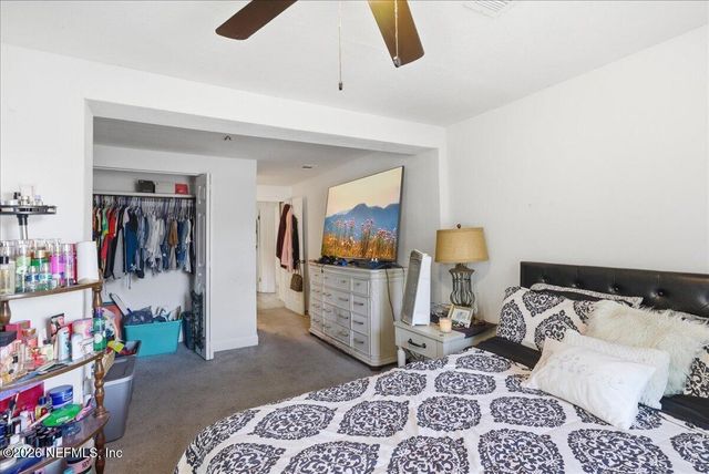 678 LINWOOD Avenue, Jacksonville, FL 32206