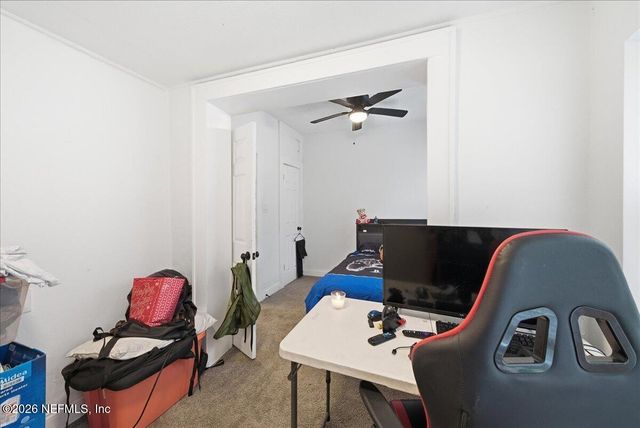 678 LINWOOD Avenue, Jacksonville, FL 32206