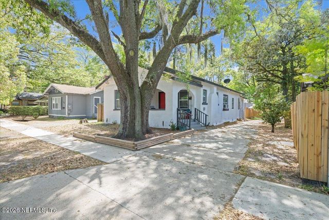 678 LINWOOD Avenue, Jacksonville, FL 32206