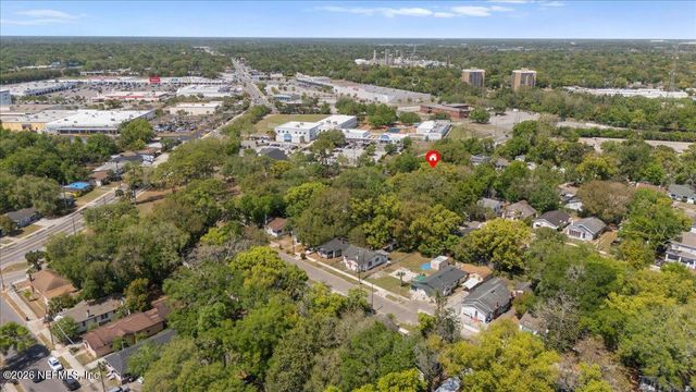 678 LINWOOD Avenue, Jacksonville, FL 32206