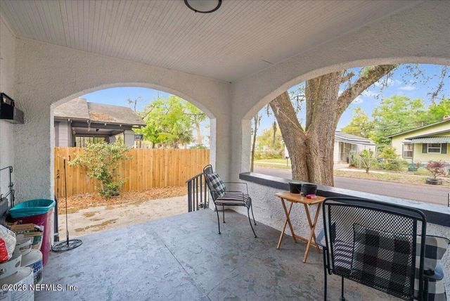 678 LINWOOD Avenue, Jacksonville, FL 32206