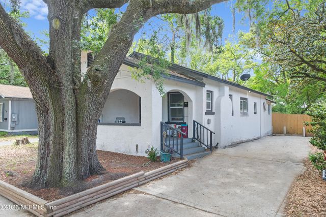 678 LINWOOD Avenue, Jacksonville, FL 32206