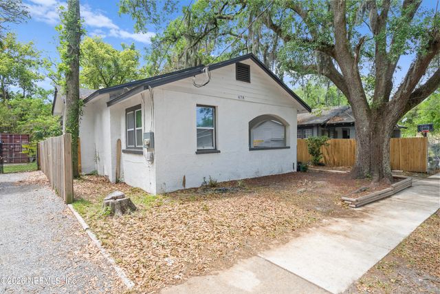 678 LINWOOD Avenue, Jacksonville, FL 32206