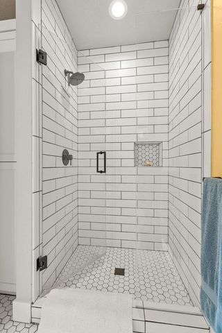 1112 N Wildflower Lane, Sisters, OR 97759