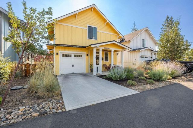 1112 N Wildflower Lane, Sisters, OR 97759