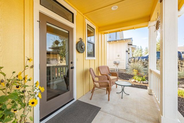 1112 N Wildflower Lane, Sisters, OR 97759