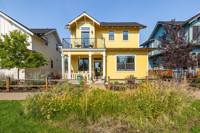 1112 N Wildflower Lane, Sisters, OR 97759