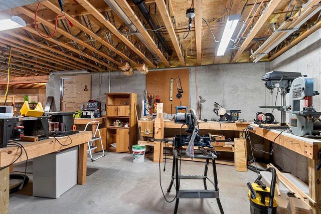 2875 BRISTOL MOUNTAIN TRAIL, Green Bay, WI 54313