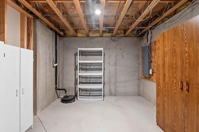 2875 BRISTOL MOUNTAIN TRAIL, Green Bay, WI 54313