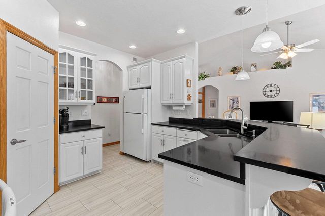 2875 BRISTOL MOUNTAIN TRAIL, Green Bay, WI 54313