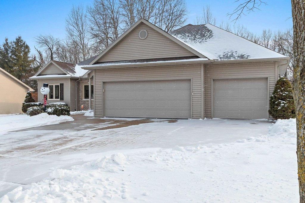 2875 BRISTOL MOUNTAIN TRAIL, Green Bay, WI 54313