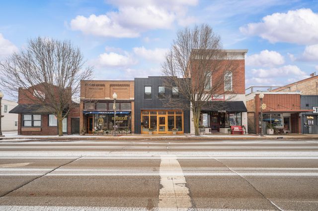 24 N Elm Street, Three Oaks, MI 49128