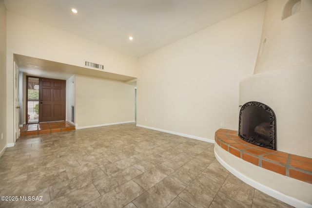 2940 E Weymouth Street, Tucson, AZ 85716