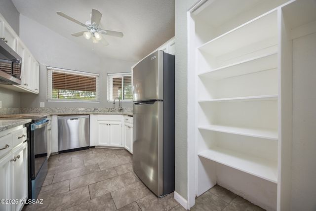 2940 E Weymouth Street, Tucson, AZ 85716