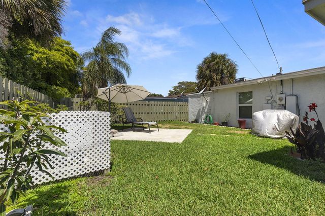 944 Hansen Street, West Palm Beach, FL 33405
